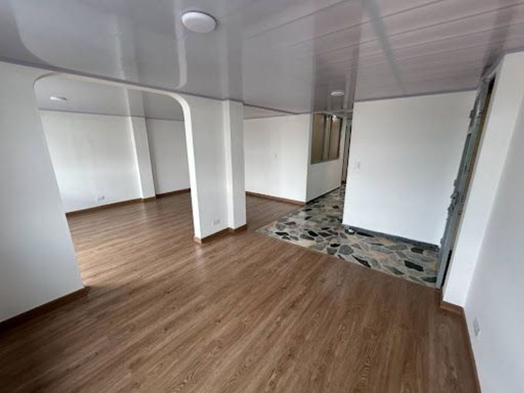 Apartamento de 3 alcobas en venta en Santa Isabel, Bogotá, 91 m² · foto 3 de 20