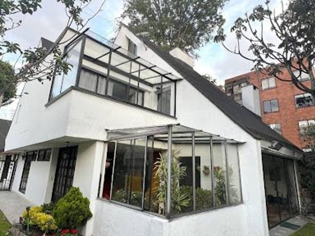 Casa de 5 alcobas en venta en Andes Norte, Bogotá, 380 m² · foto 3 de 20