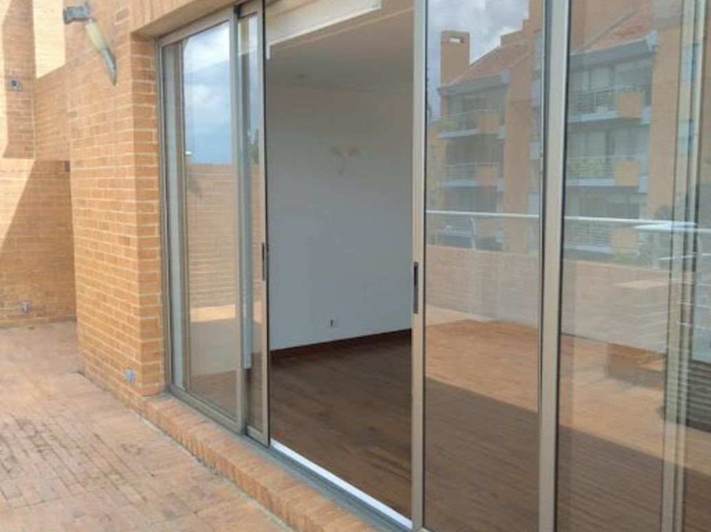 Apartamento de 3 alcobas en venta en Niza Suba, Bogotá, 223 m² · foto 11 de 20
