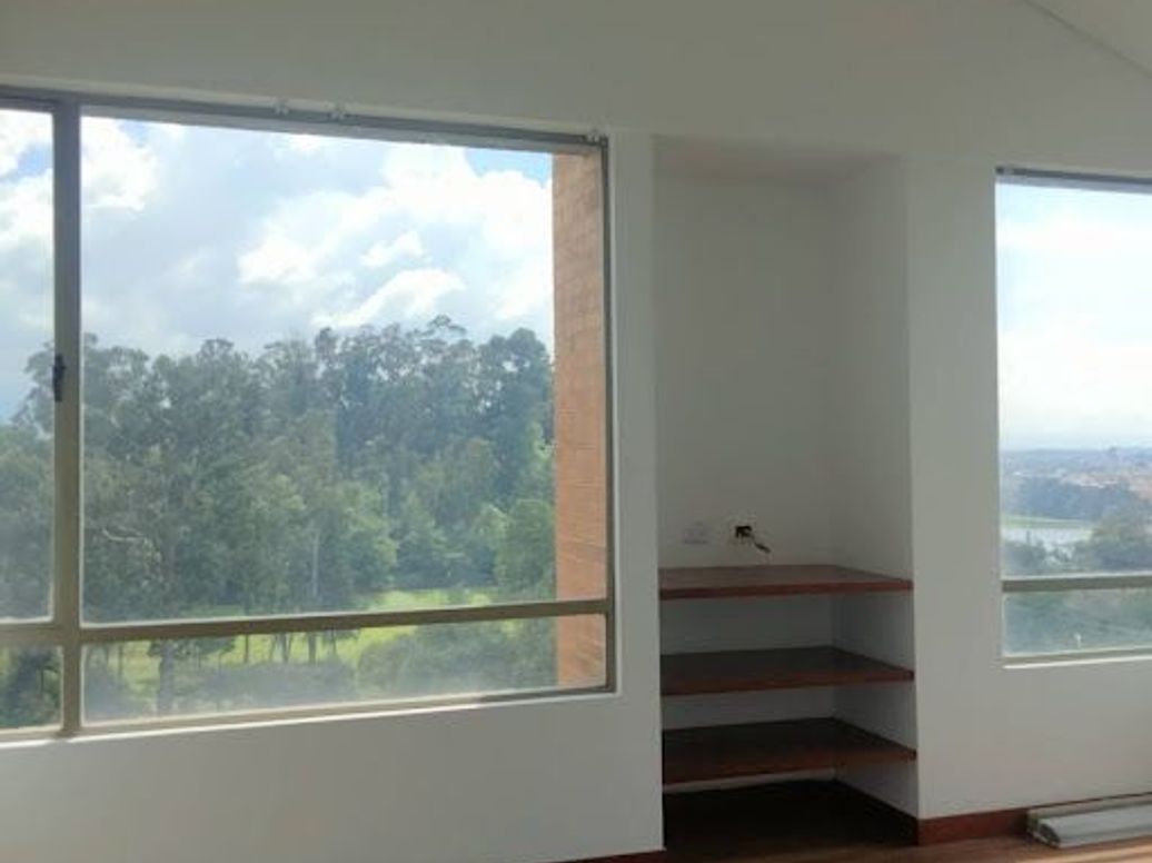 Apartamento de 3 alcobas en venta en Niza Suba, Bogotá, 223 m² · foto 12 de 20