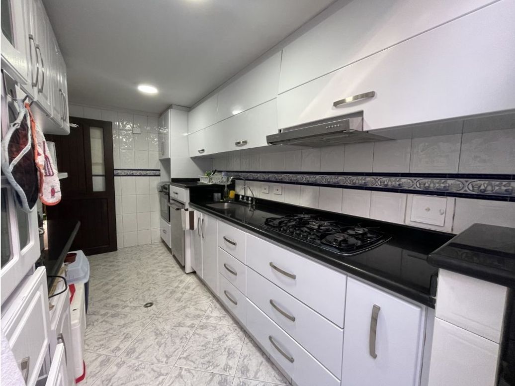 Casa en venta en Cedritos, Bogotá · foto 3 de 20