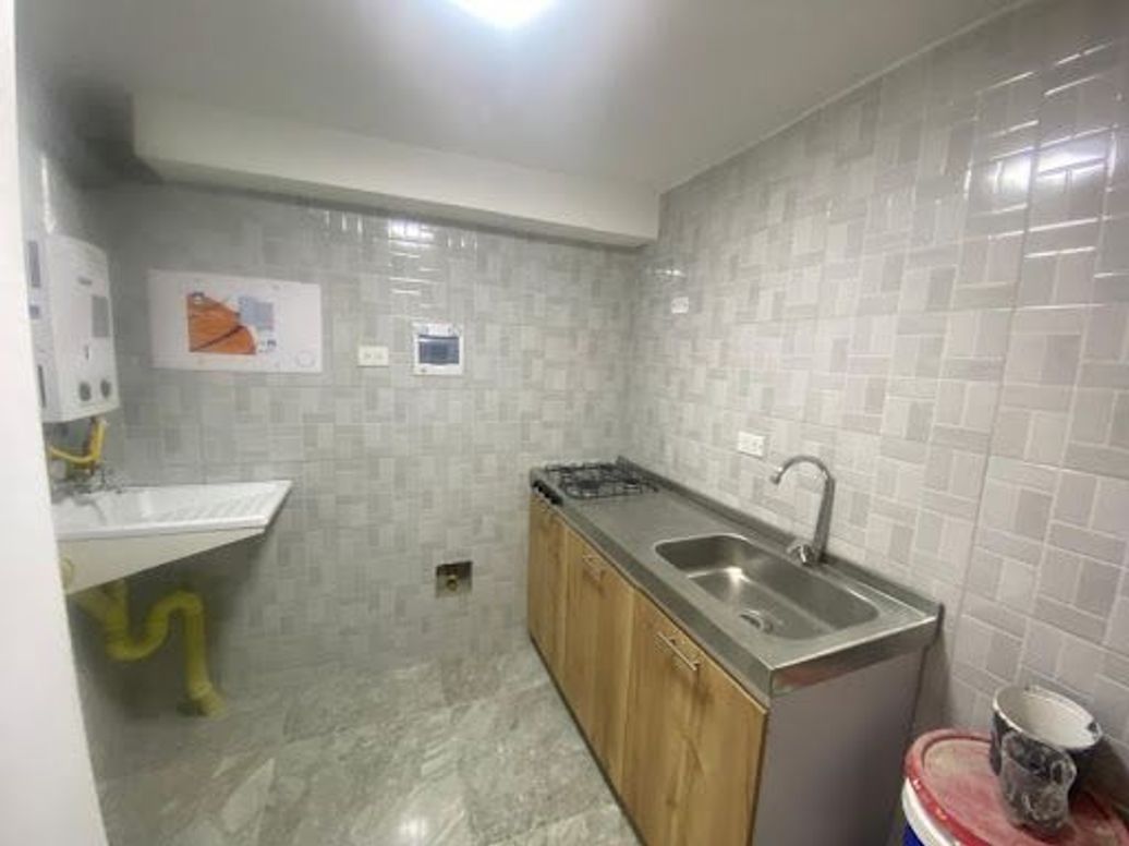 Apartamento de 3 alcobas en venta en Las Brisas, Bogotá, 46 m² · foto 8 de 14
