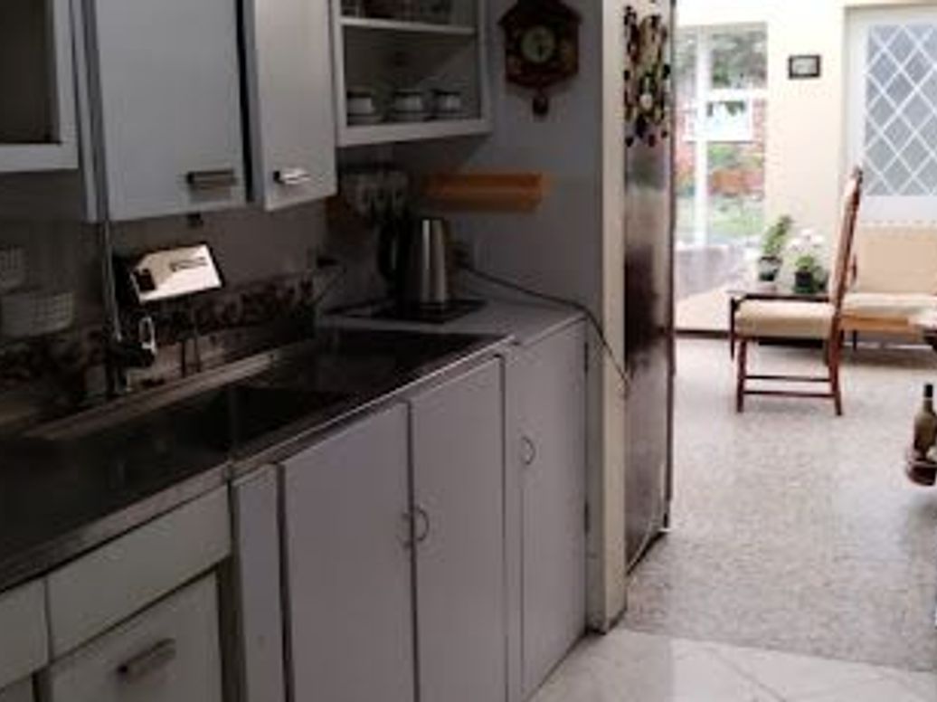 Casa de 3 alcobas en venta en San Martín, Bogotá, 311 m² · foto 7 de 20