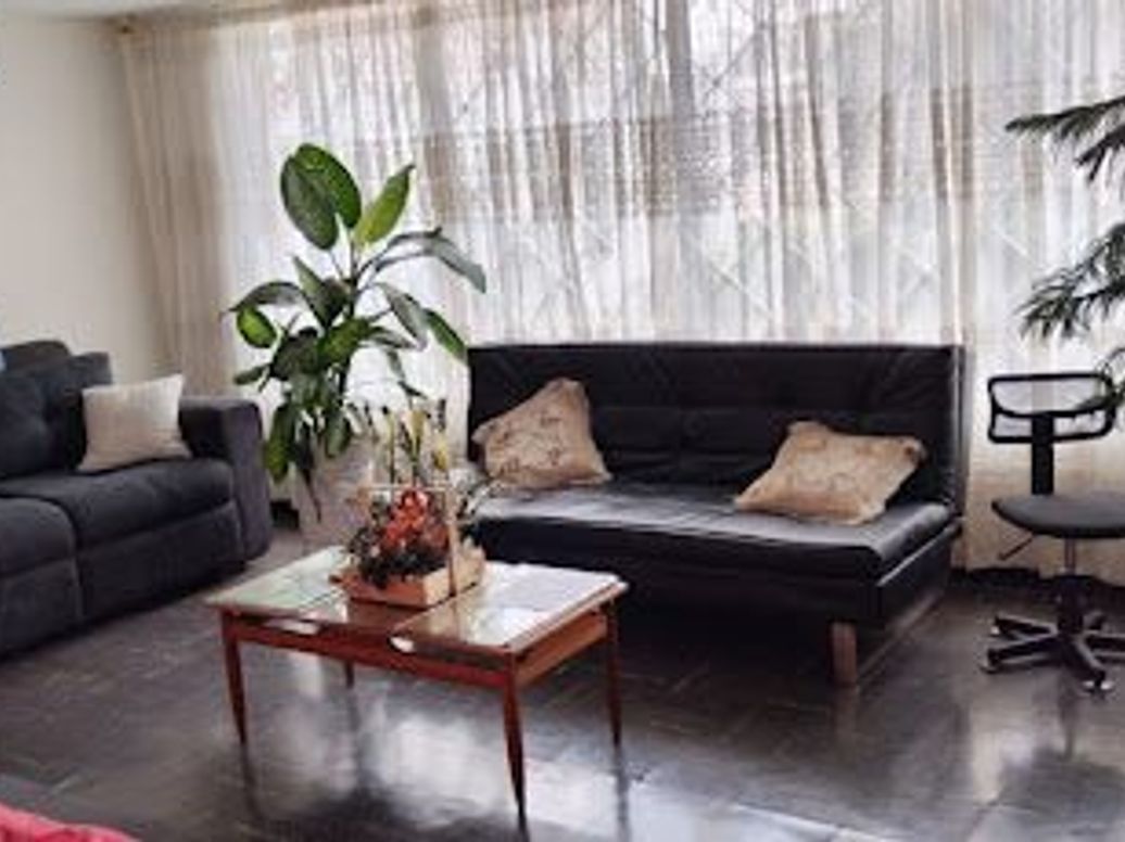 Casa de 3 alcobas en venta en San Martín, Bogotá, 311 m² · foto 4 de 20