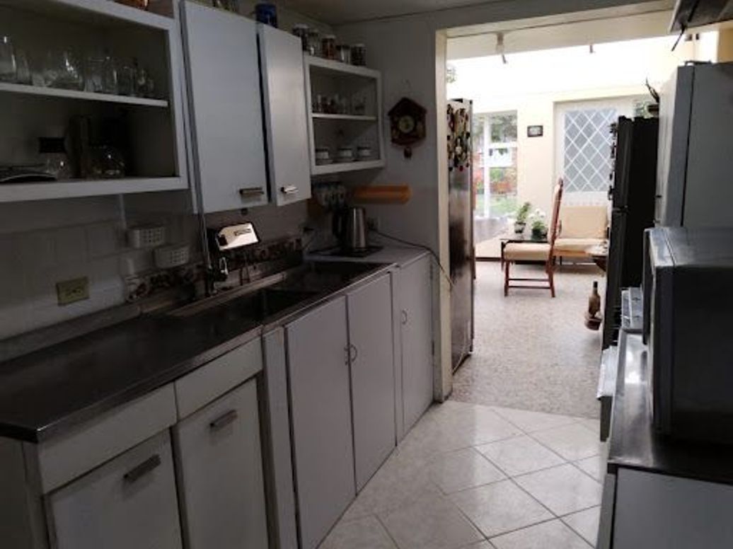 Casa de 3 alcobas en venta en San Martín, Bogotá, 311 m² · foto 6 de 20