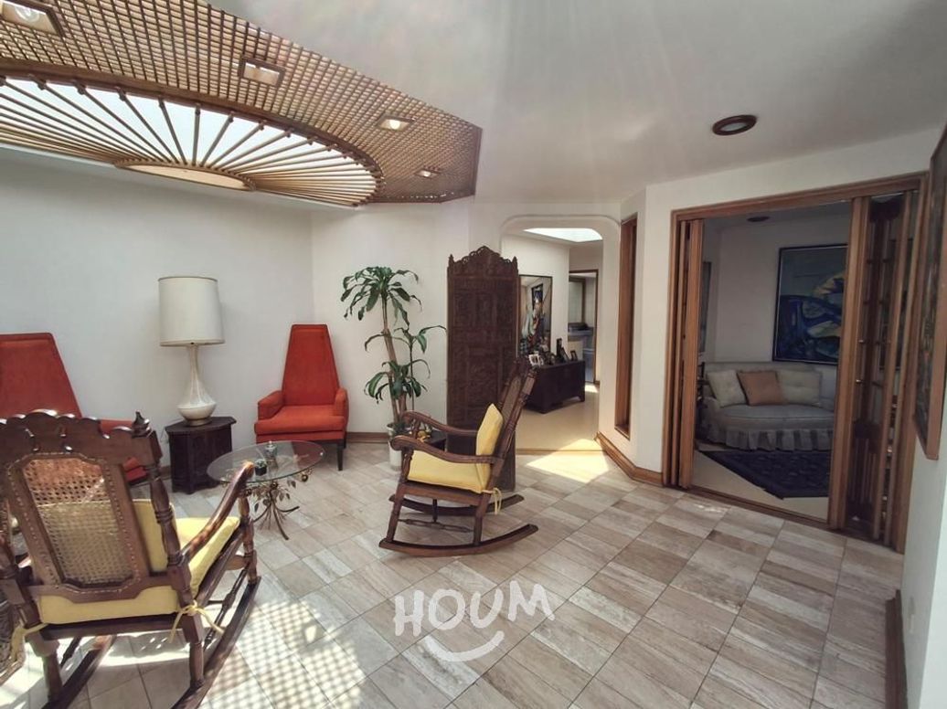 Apartamento de 3 alcobas en venta en San Patricio, Bogotá, 209 m² · foto 2 de 20