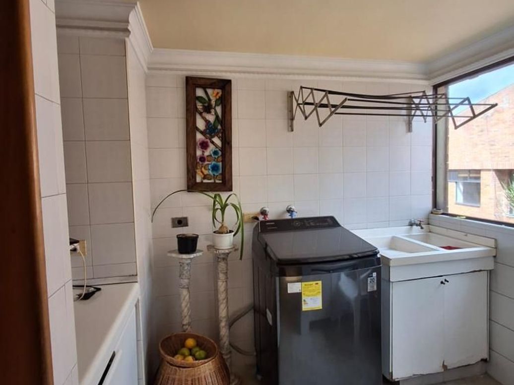Apartamento de 3 alcobas en venta en San Patricio, Bogotá, 209 m² · foto 15 de 20