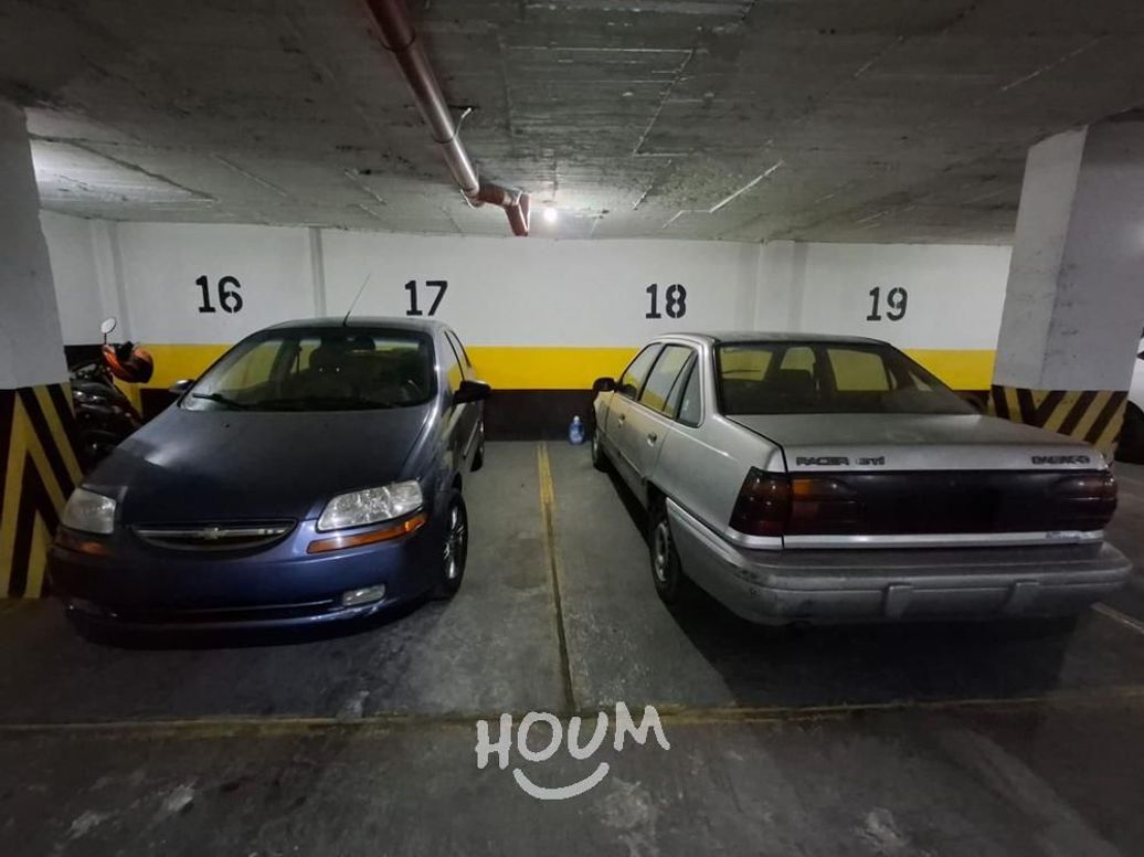 Apartamento de 3 alcobas en venta en San Patricio, Bogotá, 209 m² · foto 18 de 20