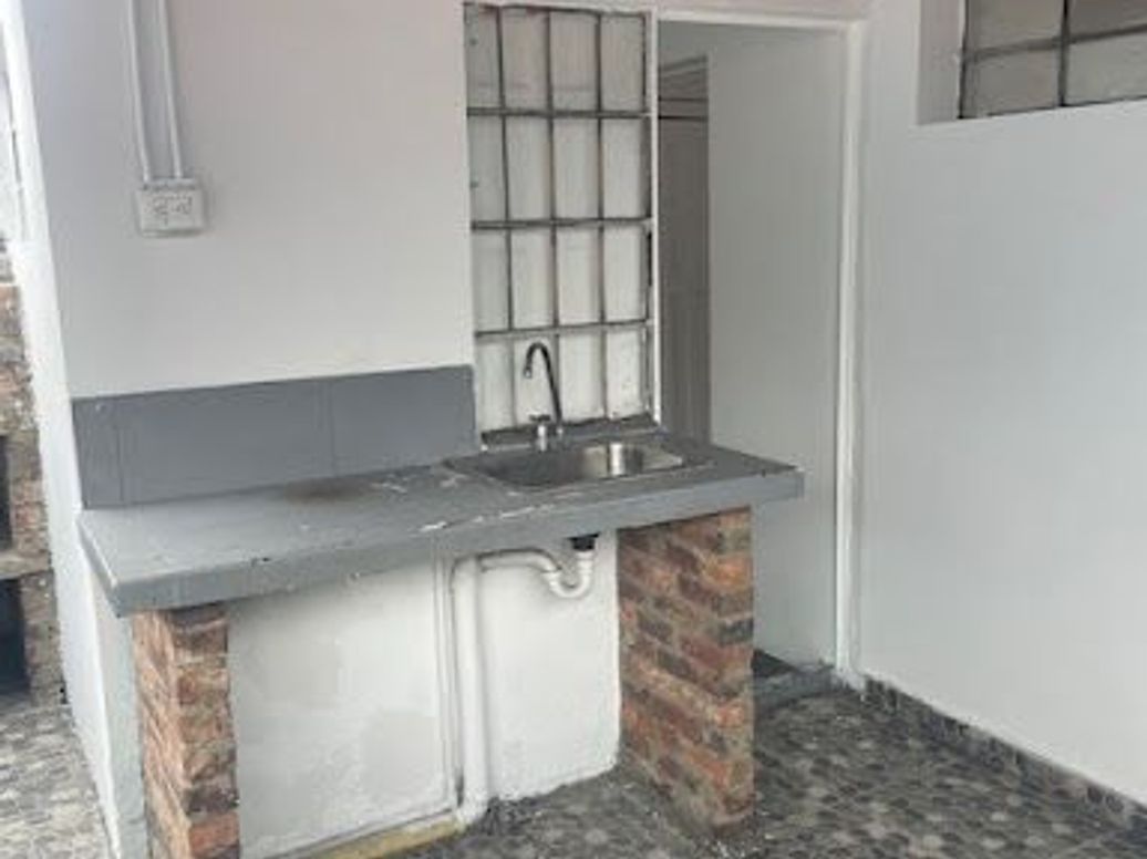 Casa de 7 alcobas en venta en Chapinero Central, Bogotá, 620 m² · foto 16 de 20