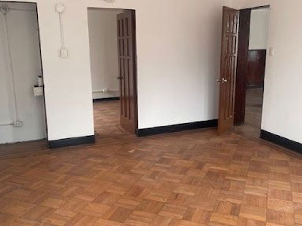 Casa de 7 alcobas en venta en Chapinero Central, Bogotá, 620 m² · foto 8 de 20