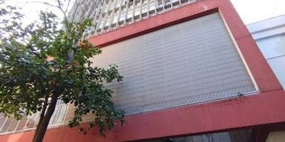 ARRIENDO  CENTRO OFICINA DAVIVIENDA UBICADA EN NOVENO PISO, CUENTA CON BAÑO PRIVADO, PARQUEADERO CUBIERTO ASIGNADO Y UN SISTEMA DE AIRE ACONDICIONADO CENTRAL PARA OFRECER UNA MAYOR COMODIDAD. EL EDIFICIO CUENTA CON TRES ASCENSORES Y VIGILANCIA  PERMANENTE, ASEGURANDO CONFORT Y SEGURIDAD PARA SUS VISITANTES. EL PRECIO DE OFERTA INCLUYE EL CANON Y LOS COSTOS DE ADMINISTRACIÓN.  AGENDE VISITA SIN COSTO  AL TEL. 6076852828 OPCION 1