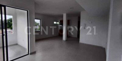 Te presentamos la oportunidad de vivir en un espacioso y moderno apartamento en esta encantadora ciudad. Este lugar es mucho más que un simple espacio para vivir; es el comienzo de una nueva etapa en tu vida.Ubicado en una zona estratégica de Apartadó, tendrás fácil acceso a todo lo que necesitas: tiendas, restaurantes, parques y transporte público. Además, la comunidad local es cálida y amigable, lo que te hará sentir como en casa desde el primer día.

Este apartamento es una oportunidad única para experimentar la vida en esta próspera ciudad. Ya sea que estés buscando una nueva aventura en solitario, planificando un futuro en familia o simplemente deseas un cambio de escenario, este lugar tiene todo lo que necesitas.

¡No dejes pasar esta oportunidad de vivir en Apartadó en un lugar que realmente puedes llamar hogar! Contáctanos hoy mismo para programar una visita y explorar todas las posibilidades que este apartamento tiene para ofrecer. Tu nuevo hogar te está esperando en Apartadó, Antioquia. ¡Ven y descúbrelo!