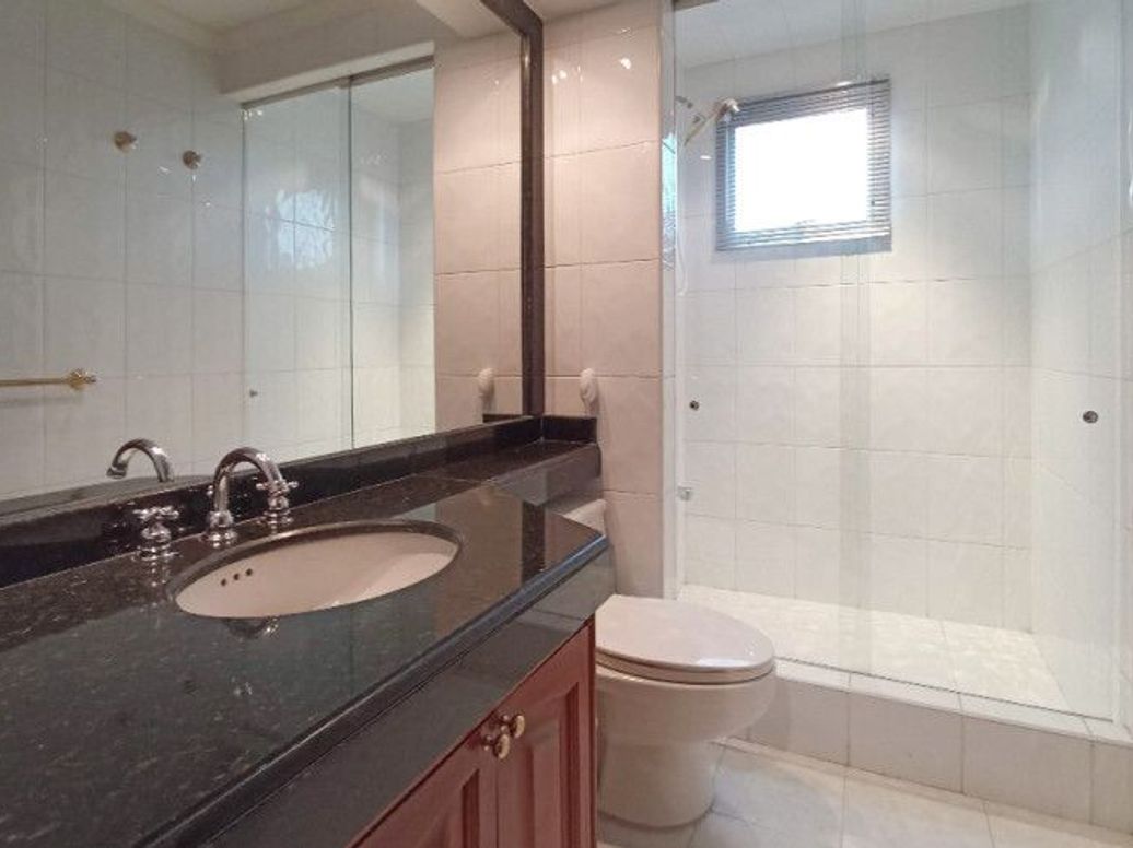 Casa de 3 alcobas en venta en Los Naranjos, Bogotá, 321 m² · foto 12 de 20