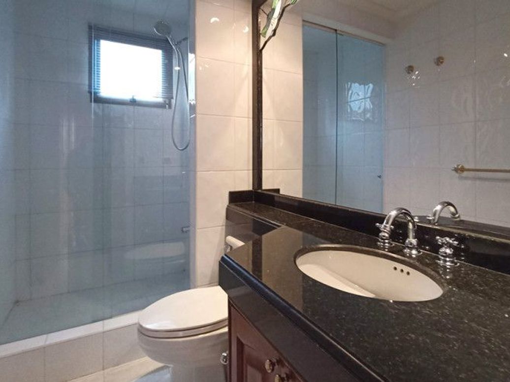 Casa de 3 alcobas en venta en Los Naranjos, Bogotá, 321 m² · foto 14 de 20