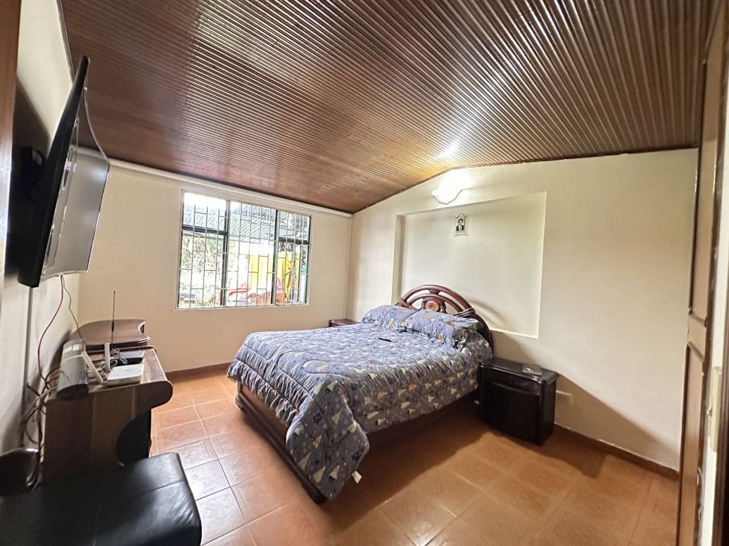 Casa de 3 alcobas en venta en San José Del Prado, Bogotá, 140 m² · foto 12 de 17