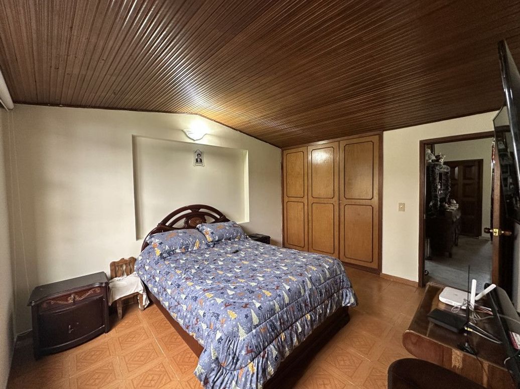 Casa de 3 alcobas en venta en San José Del Prado, Bogotá, 140 m² · foto 13 de 17