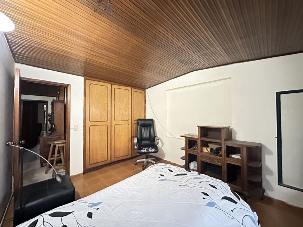 Casa de 3 alcobas en venta en San José Del Prado, Bogotá, 140 m² · foto 16 de 17