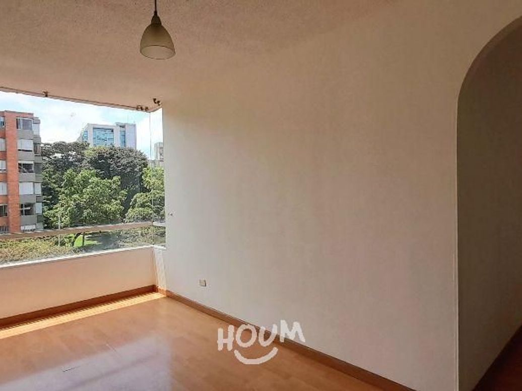Apartamento de 3 alcobas en venta en El Plan, Bogotá, 48 m² · foto 3 de 18