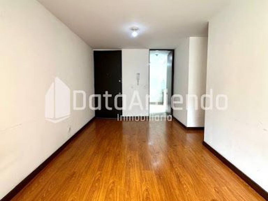 Apartamento de 3 alcobas en venta en El Redil, Bogotá, 68 m² · foto 3 de 20