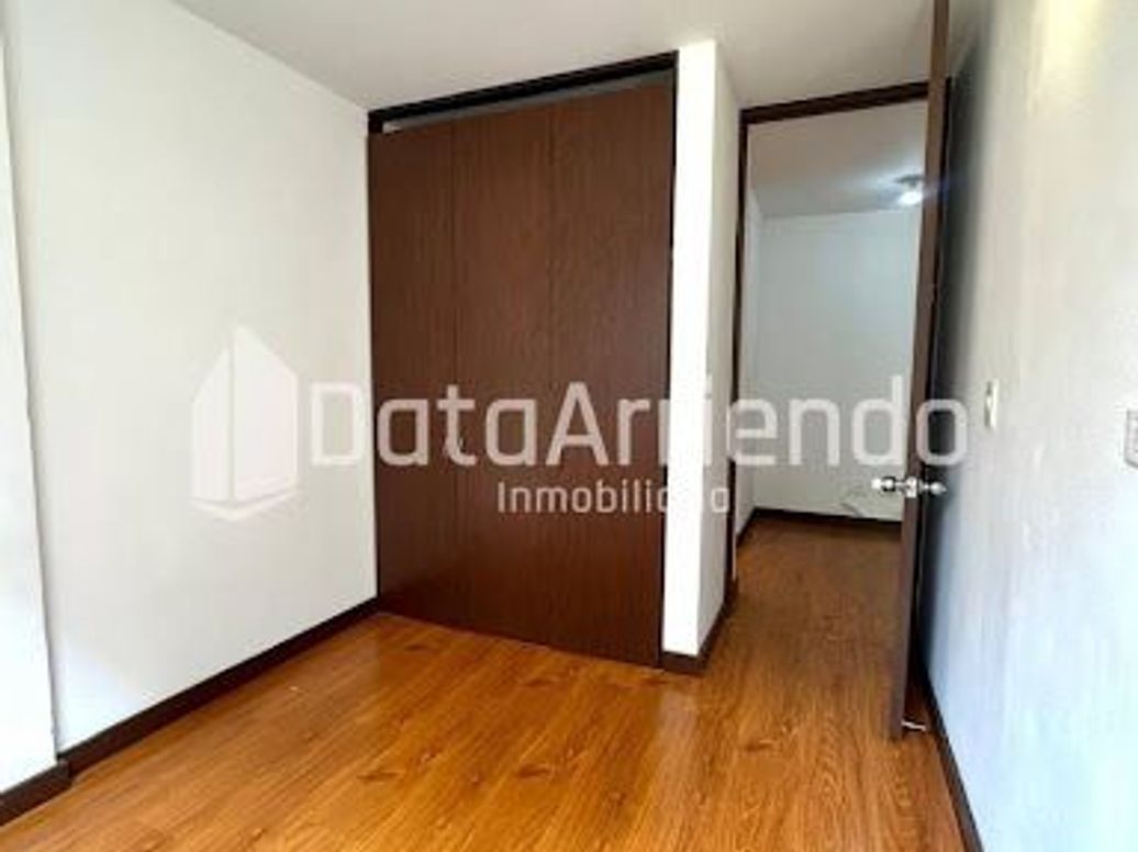 Apartamento de 3 alcobas en venta en El Redil, Bogotá, 68 m² · foto 15 de 20