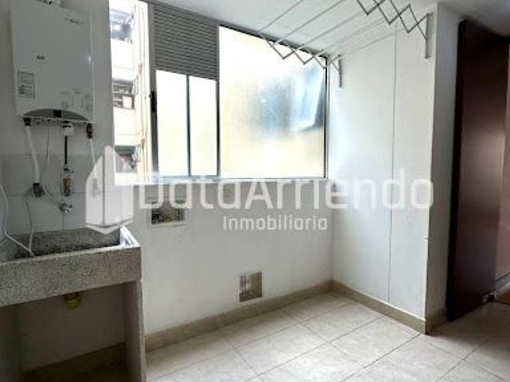 Apartamento de 3 alcobas en venta en El Redil, Bogotá, 68 m² · foto 6 de 20