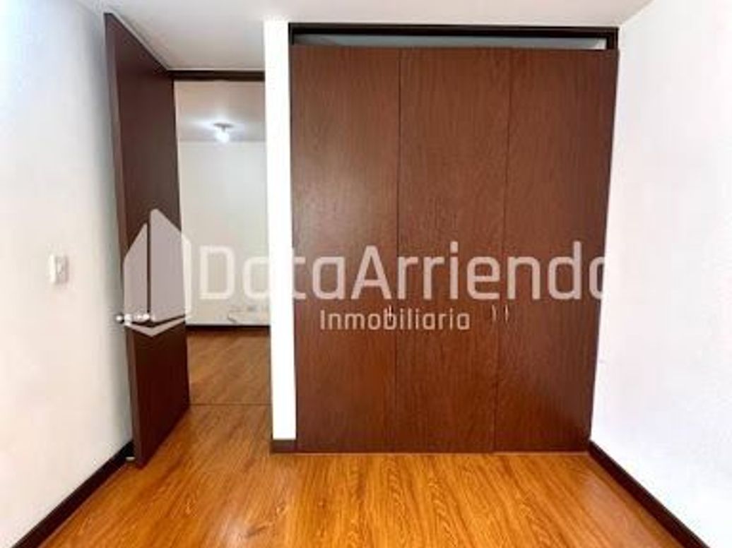 Apartamento de 3 alcobas en venta en El Redil, Bogotá, 68 m² · foto 18 de 20