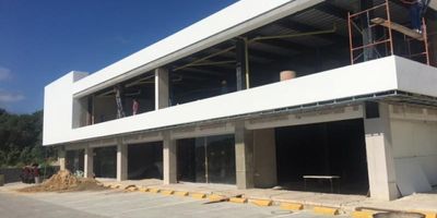 EXCELENTE LOCAL EN ZONA DE ALTO DESARROLLO ENTRE VÍAS DE CIRCUNVALAR, ACCESO A COLEGIOS UNIVERSIDADES Y CLÍNICA PORTO AZUL, LA MEJOR ALTERNATIVA PARA NEGOCIOS: EL MEJOR SECTOR BANCARIO Y LA MEJOR OFERTA GASTRONÓMICA DE LA ZONA.