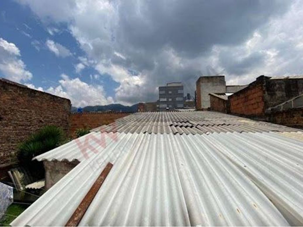 Casa de 5 alcobas en venta en San Luis, Bogotá, 543 m² · foto 5 de 6