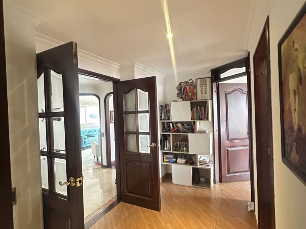 Apartamento de 2 alcobas en venta en Molinos Norte, Bogotá, 144 m² · foto 12 de 19
