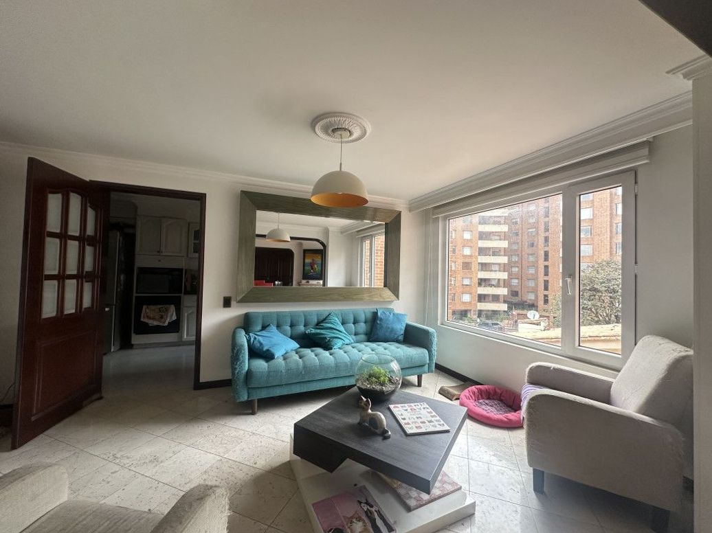 Apartamento de 2 alcobas en venta en Molinos Norte, Bogotá, 144 m² · foto 2 de 19