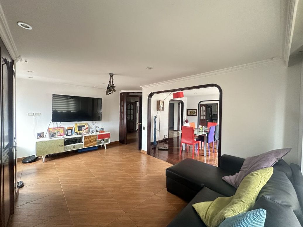 Apartamento de 2 alcobas en venta en Molinos Norte, Bogotá, 144 m² · foto 6 de 19