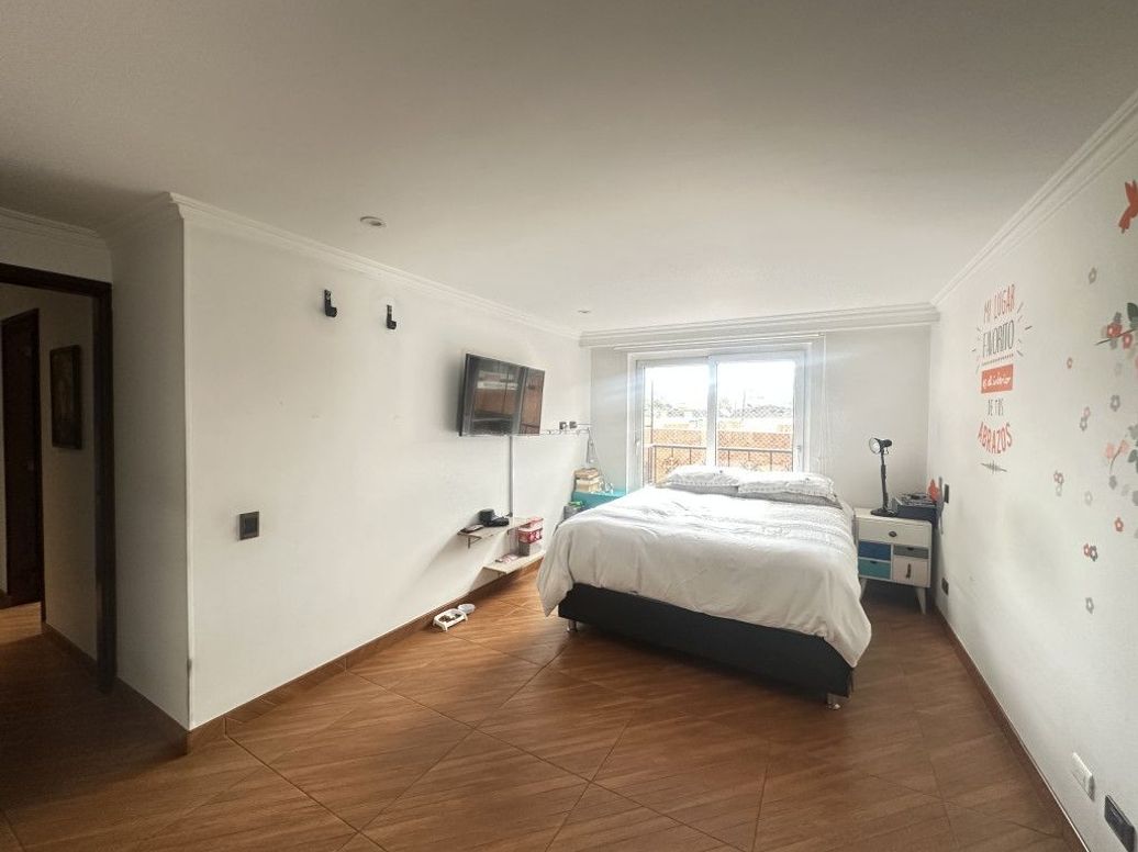 Apartamento de 2 alcobas en venta en Molinos Norte, Bogotá, 144 m² · foto 13 de 19