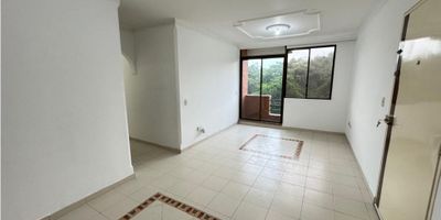 ? ¡APARTAMENTO EN VENTA EN EL NORTE DE ARMENIA! ?

Descubre este apartamento ubicado en el conjunto Sorrento, en el sector Coliseo del Café.

? Ubicación privilegiada:


 Cerca de tiendas principales, centros comerciales y con fácil acceso a transporte público.
 A pocos minutos de instituciones educativas y otros servicios esenciales.


✨ Características del apartamento:


 Área: 70m2
 Piso: 5º sin ascensor con una vista a la reserva natural que te brinda tranquilidad y conexión con la naturaleza.
 Habitaciones: 3 espaciosas habitaciones.
 Baños: 2, el social y baño privado en la habitación principal
 Parqueadero privado: Exclusivo para tu vehículo (no cubierto).


? Beneficios del conjunto residencial:
Disfrutarás de seguridad y un ambiente ideal para vivir o invertir.

? Contáctanos ahora para más información o para agendar tu visita. ¡Haz realidad tus sueños de vivir en el hogar ideal!
