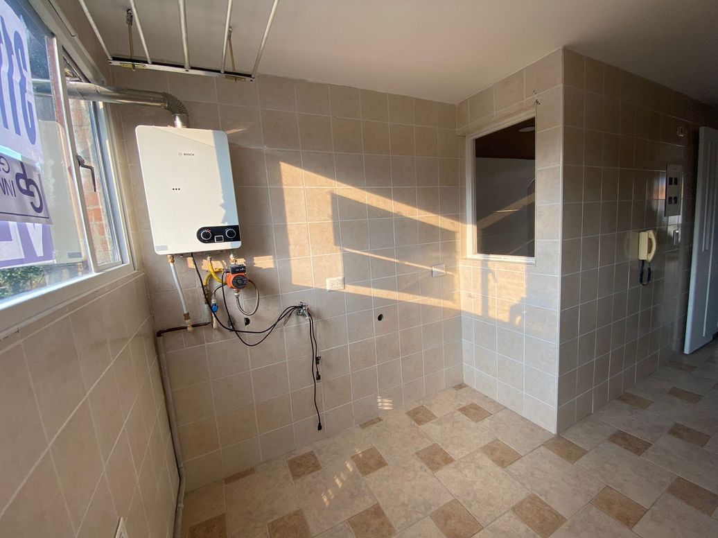 Apartamento de 2 alcobas en venta en Cjr Belomar, Bogotá, 70 m² · foto 12 de 17