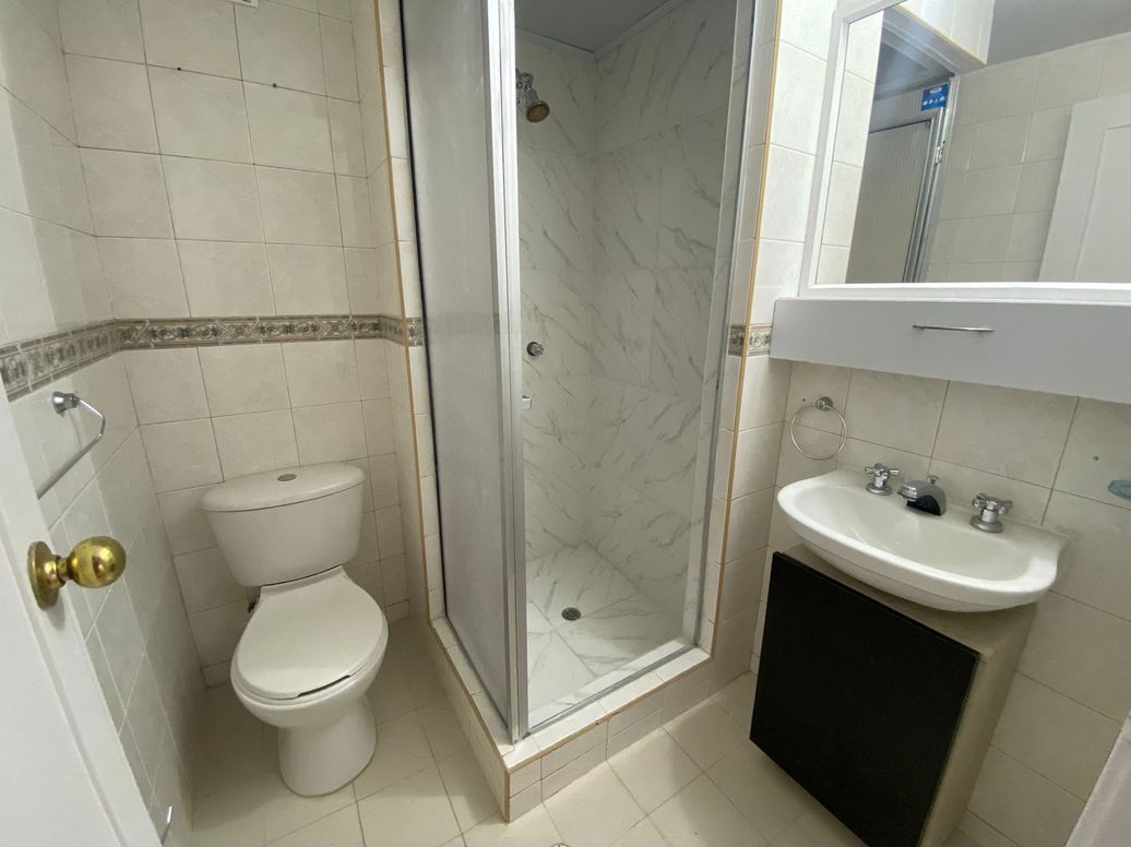 Apartamento de 2 alcobas en venta en Cjr Belomar, Bogotá, 70 m² · foto 9 de 17