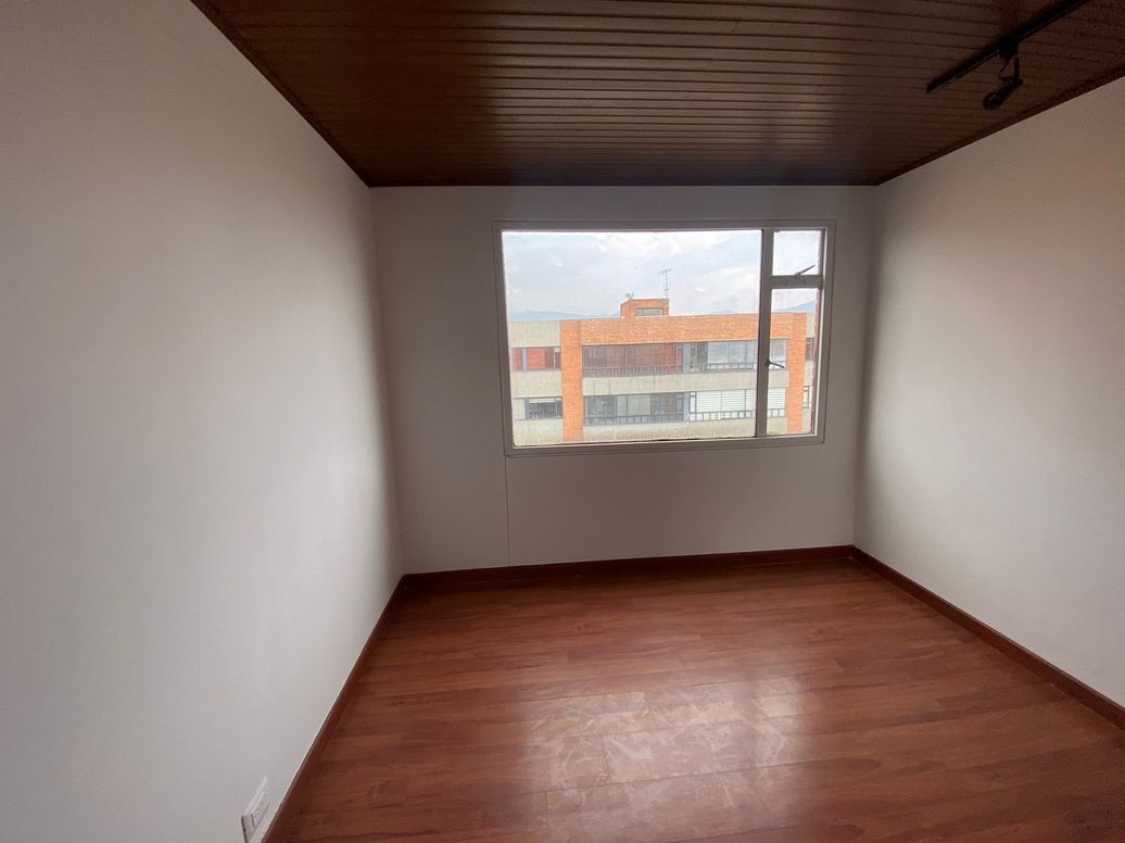 Apartamento de 2 alcobas en venta en Cjr Belomar, Bogotá, 70 m² · foto 5 de 17