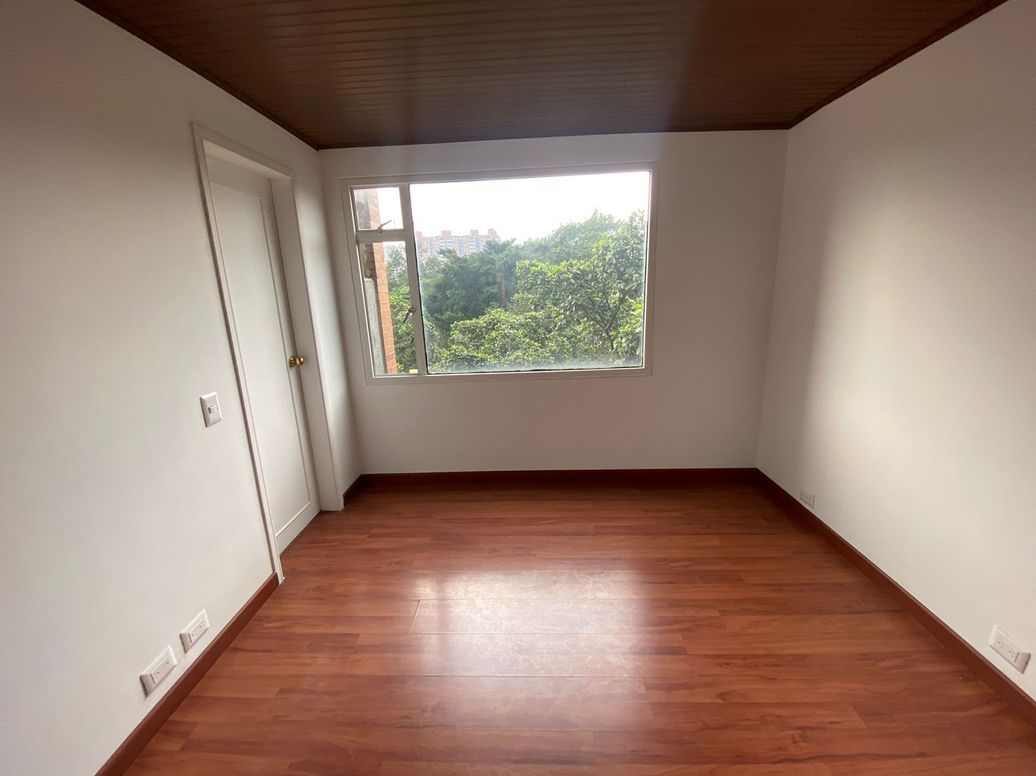 Apartamento de 2 alcobas en venta en Cjr Belomar, Bogotá, 70 m² · foto 7 de 17