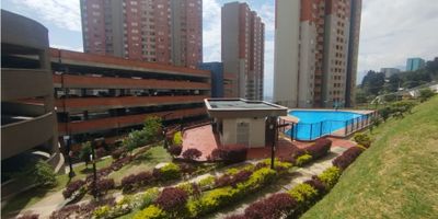 Apartamento en venta en Robledo, Medellin, cerca de I.E. Alfonso Upegui Orozco, Parroquia San Francisco de la Paz y Sede Social Puertas Del Sol cuenta con 3 habitaciones y un baño, cocina equipada, calentador, balcon y zona de lavado.  La unidad tiene piscina, ascensor y zonas deportivas.

Agenda tu cita lo mas pronto, asi podras conocerlo. 
