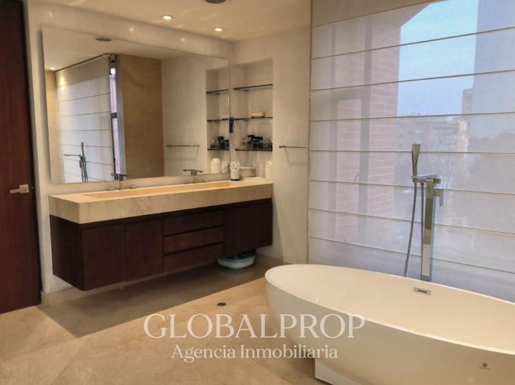 Apartamento de 5 alcobas en venta en Chicó Norte, Bogotá, 659 m² · foto 8 de 18