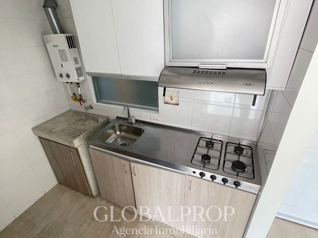 Apartamento de 2 alcobas en venta en Tintala, Bogotá, 47 m² · foto 4 de 10