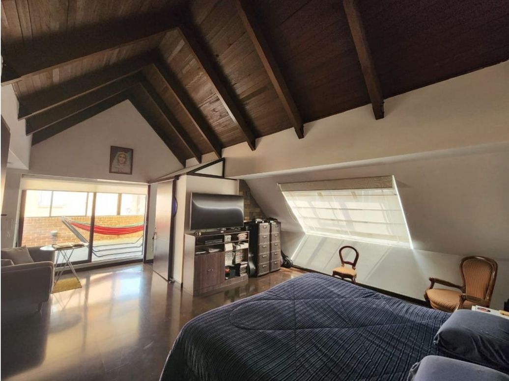 Casa de 4 alcobas en venta en Chicó Navarra, Bogotá, 296 m² · foto 12 de 20