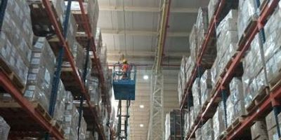 Bodega Vitrina de Área 7.605 metros, Área de construcción 5.850 Metros, Area administrativa de 1.764 Metros, Area de parqueo Privado de 2.719 Metros, sistema de contraincendios, Altura de 10  Metros, 