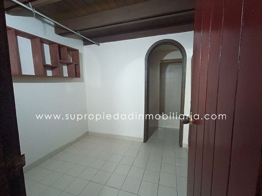 Casa de 3 alcobas en venta en Santa Barbara Central, Bogotá, 273 m² · foto 11 de 20
