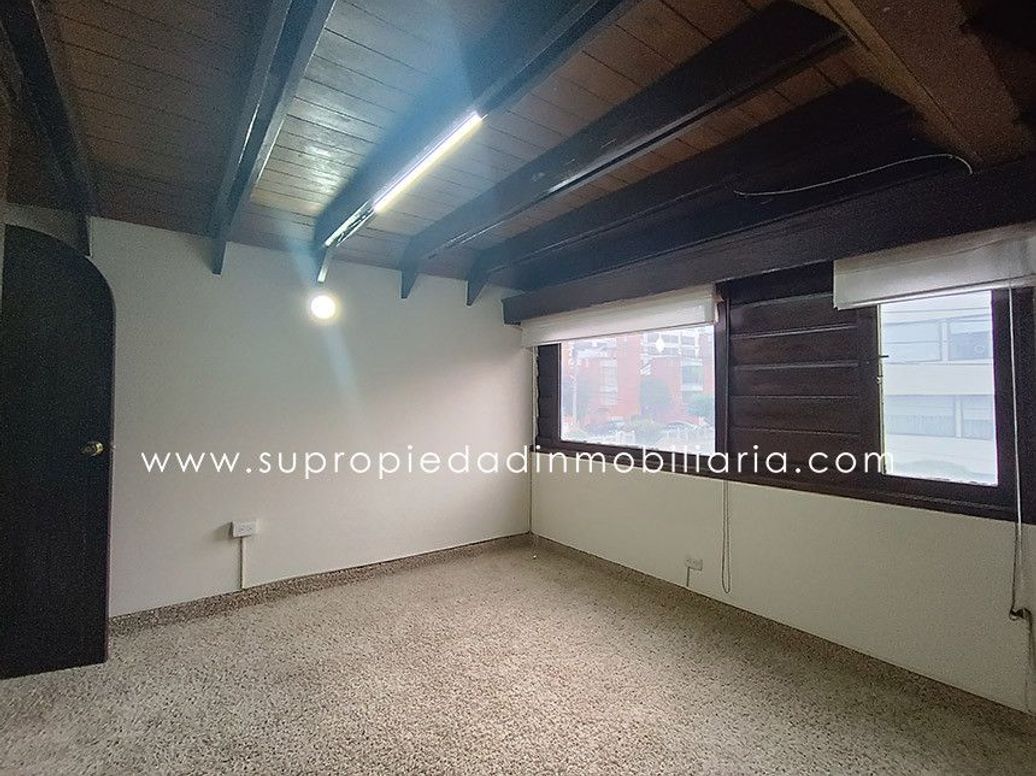 Casa de 3 alcobas en venta en Santa Barbara Central, Bogotá, 273 m² · foto 15 de 20
