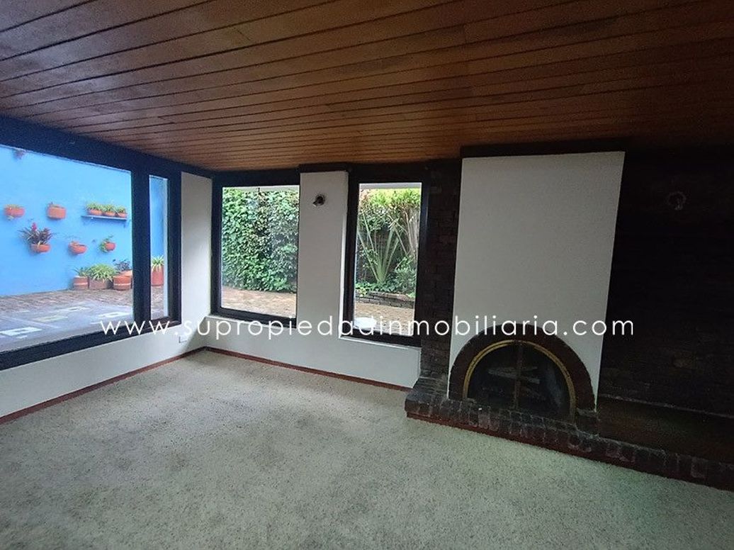 Casa de 3 alcobas en venta en Santa Barbara Central, Bogotá, 273 m² · foto 5 de 20