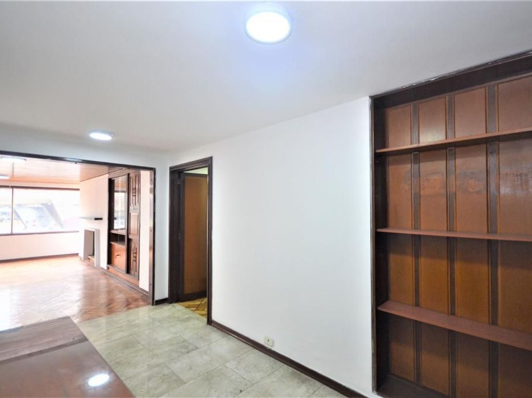 Apartamento de 3 alcobas en venta en Rincon Del Chicó, Bogotá, 164 m² · foto 3 de 20