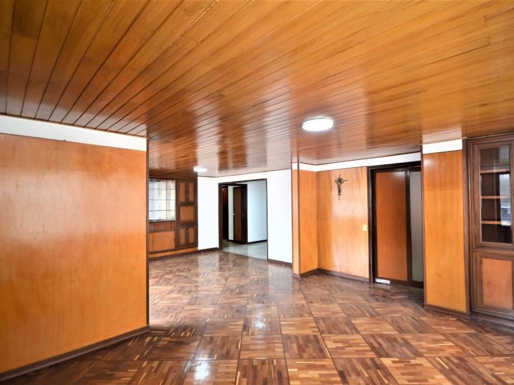 Apartamento de 3 alcobas en venta en Rincon Del Chicó, Bogotá, 164 m² · foto 12 de 20