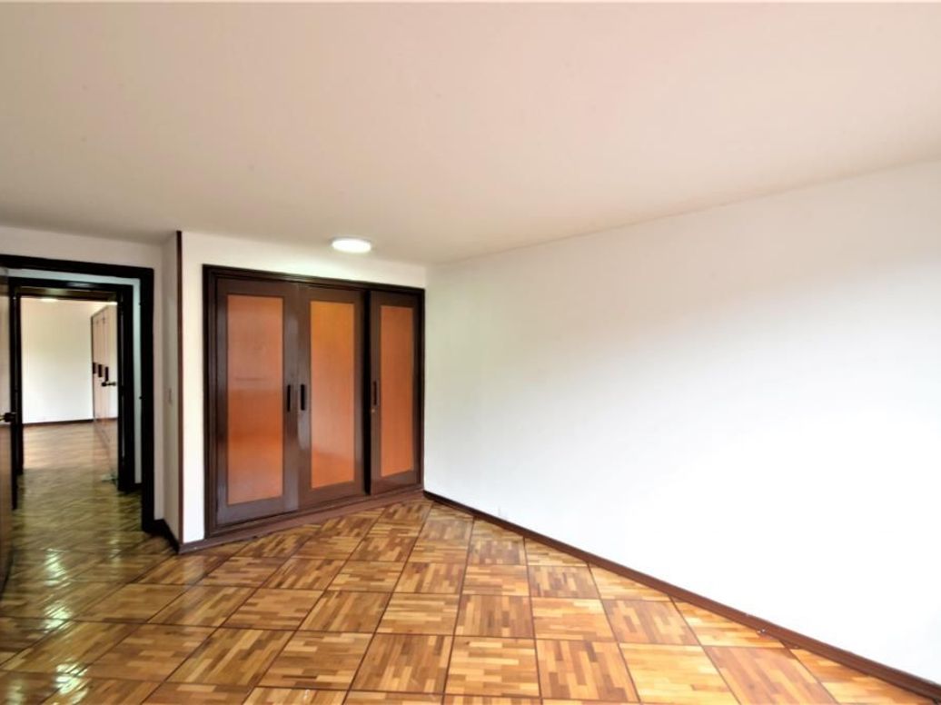 Apartamento de 3 alcobas en venta en Rincon Del Chicó, Bogotá, 164 m² · foto 19 de 20