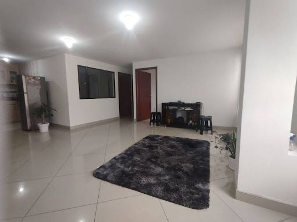Apartamento de 3 alcobas en venta en Villas De Granada, Bogotá, 67 m² · foto 5 de 20