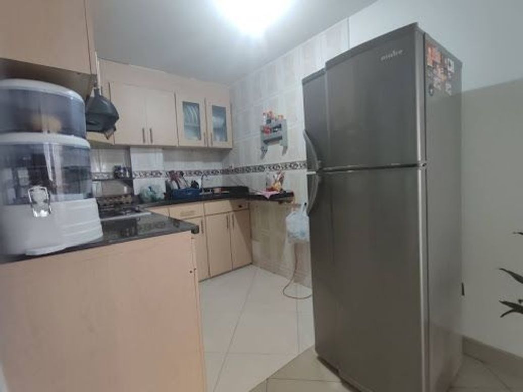 Apartamento de 3 alcobas en venta en Villas De Granada, Bogotá, 67 m² · foto 13 de 20